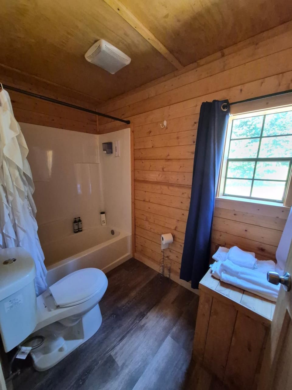 Aurora Resort Resort in Glacier National Park