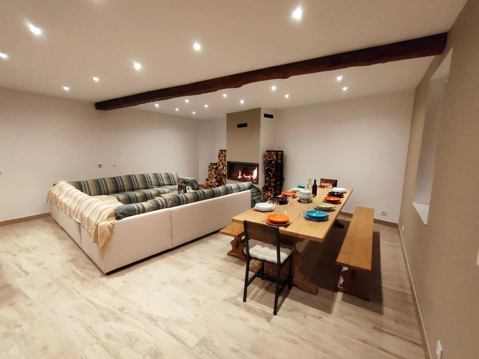 Property building, Living room