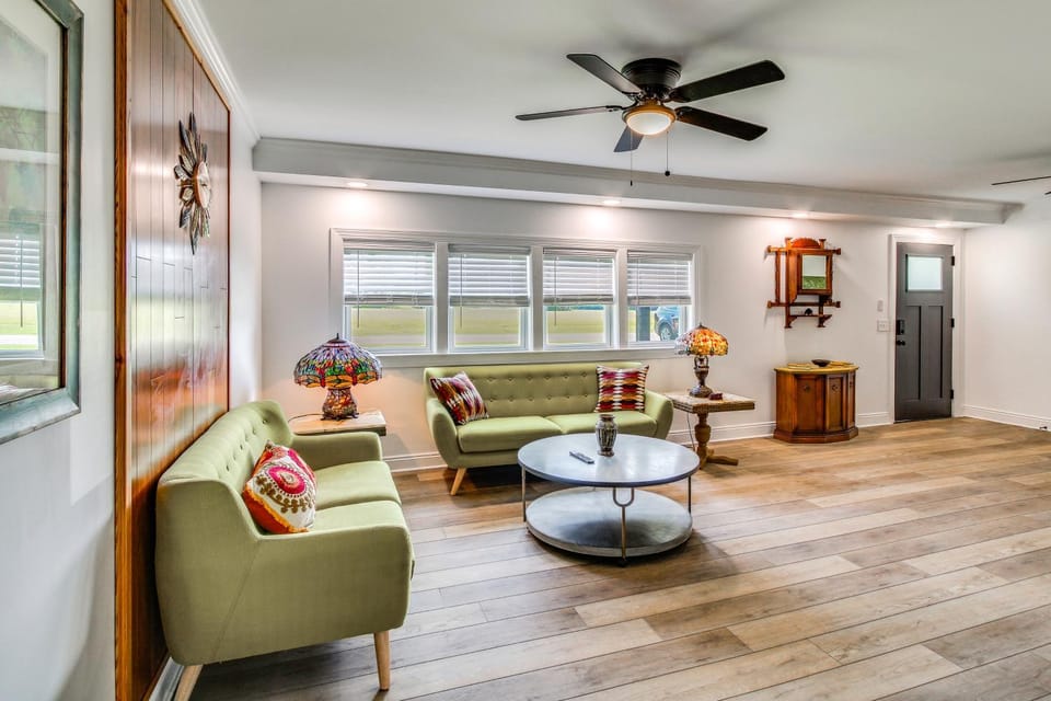 Great for Families! Dothan Getaway w/ Large Yard House in Dothan