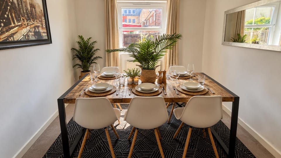 Seating area, Dining area, Breakfast, Dinner