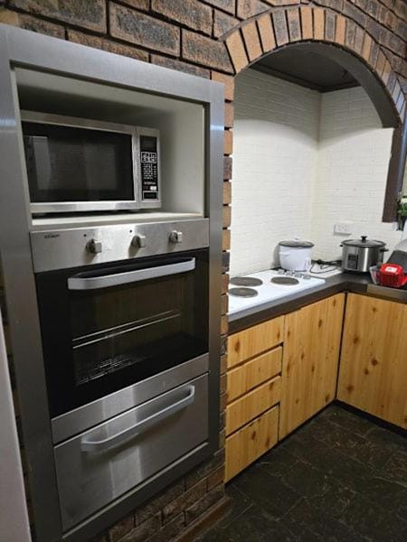 Room-3 Shared House near perth airport Bed and Breakfast in Perth