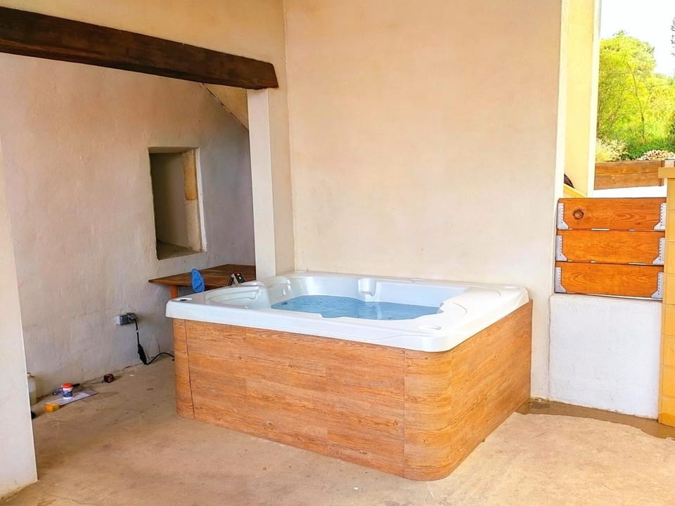 Patio, Patio, Hot Tub, Spa and wellness centre/facilities