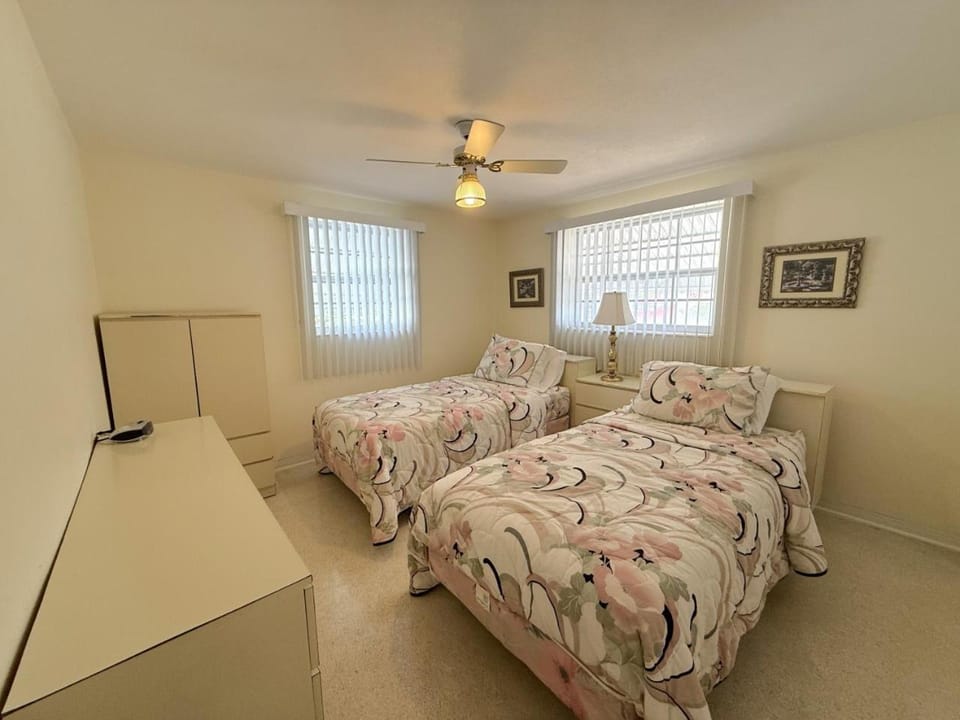 Odyssey Oasis House in Holiday