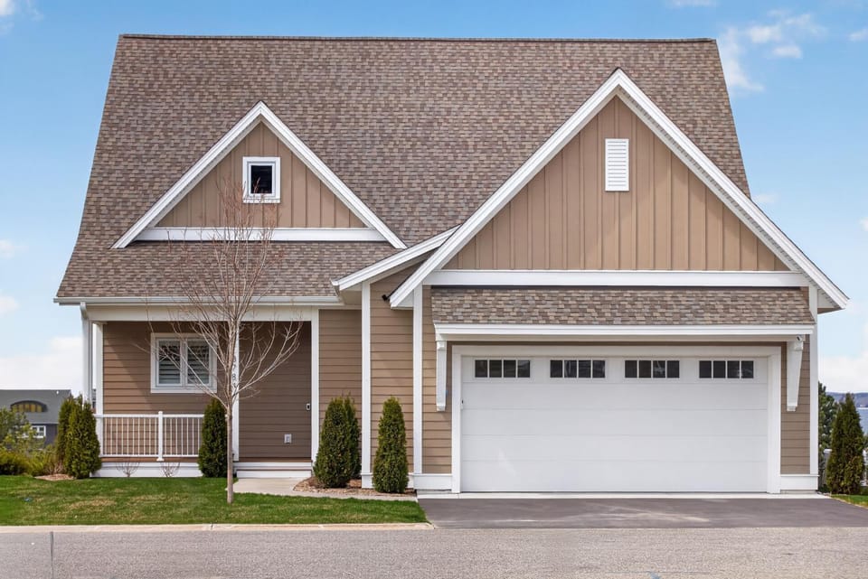 Luxurious 6-Bedroom Home in Bay Harbor with Stunning Amenities! House in Bay Harbor
