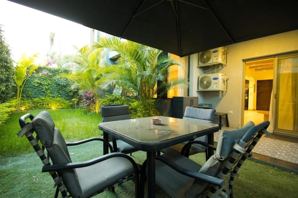Galleria khan with Garden stay Apartment in New Cairo City