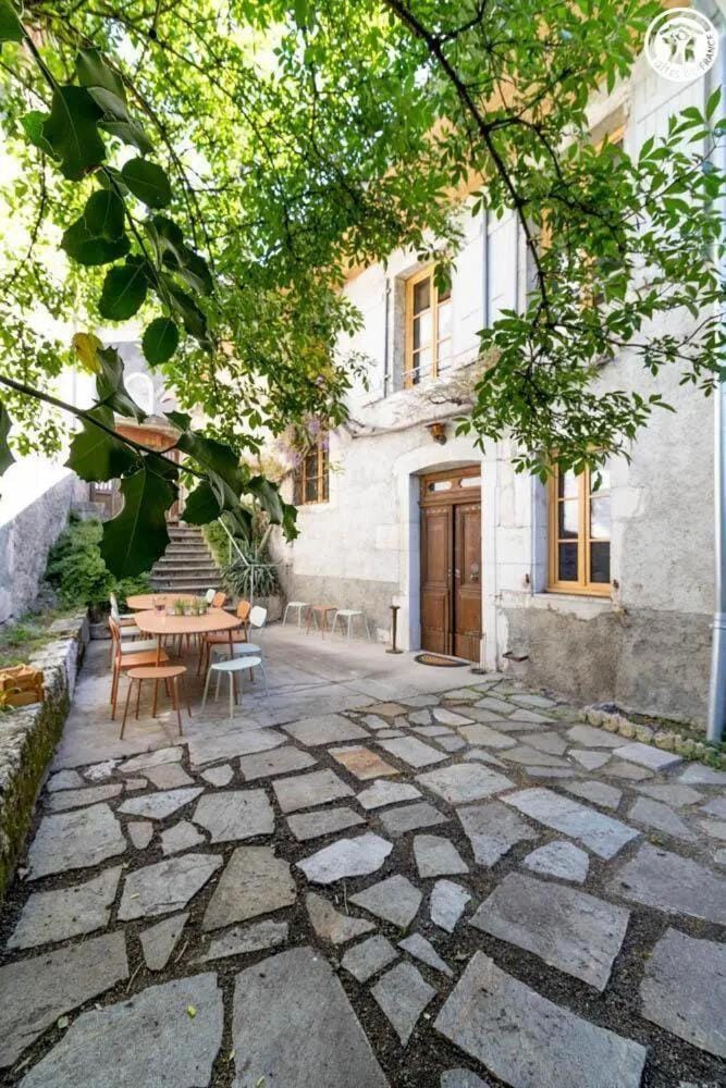 Maison stendhal - l'alcôve House in Auvergne-Rhône-Alpes