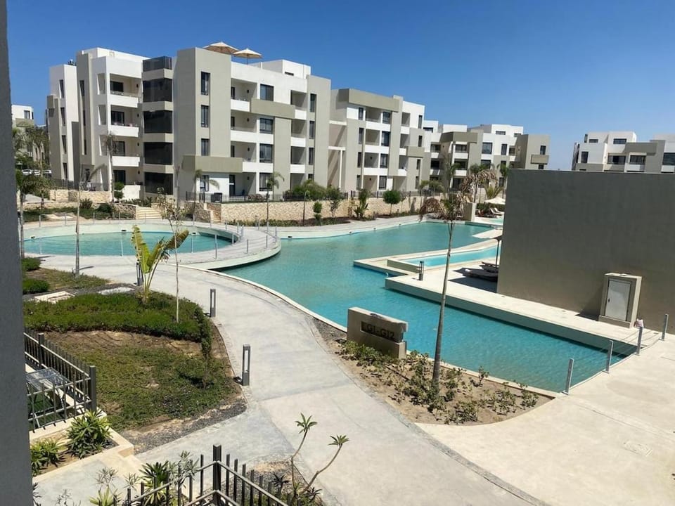 2BDR Pool View Chalet l Zahra Sidi Abdelrhman Apartment in Egypt