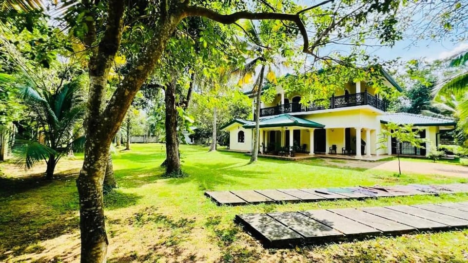 Pearl Crown Homestay Vacation rental in Sri Lanka