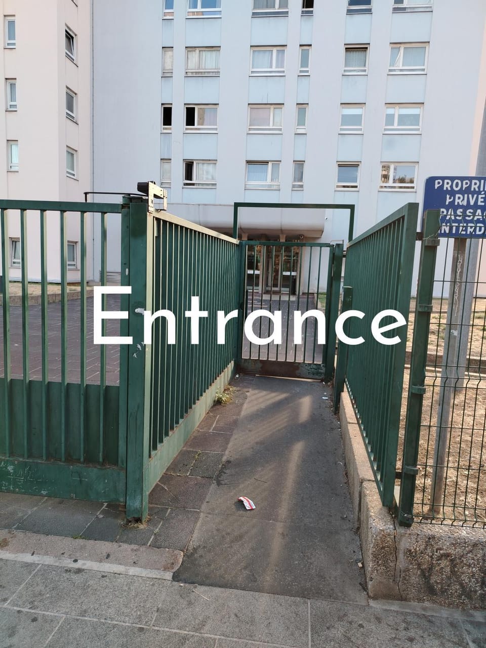 REM Maison Vacation rental in Paris