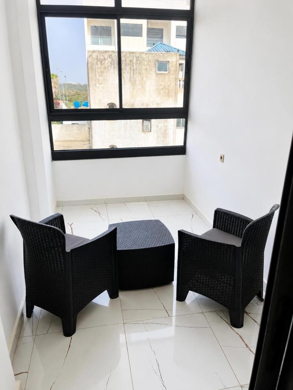 Appartement moderne Plage Mehdia - Parking & Wi-Fi Apartment in Rabat-Salé-Kénitra