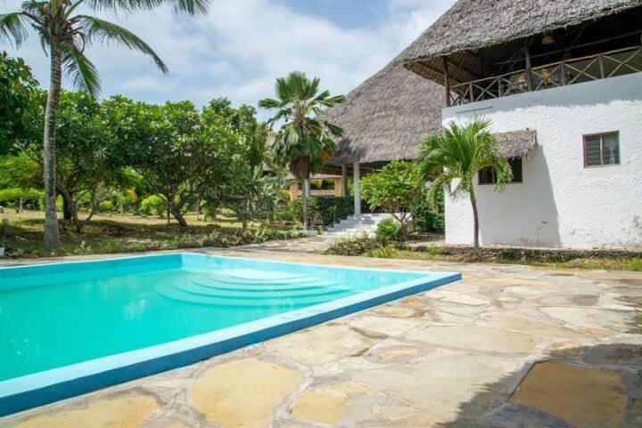 6 bedrooms beach villa Villa in Kenya