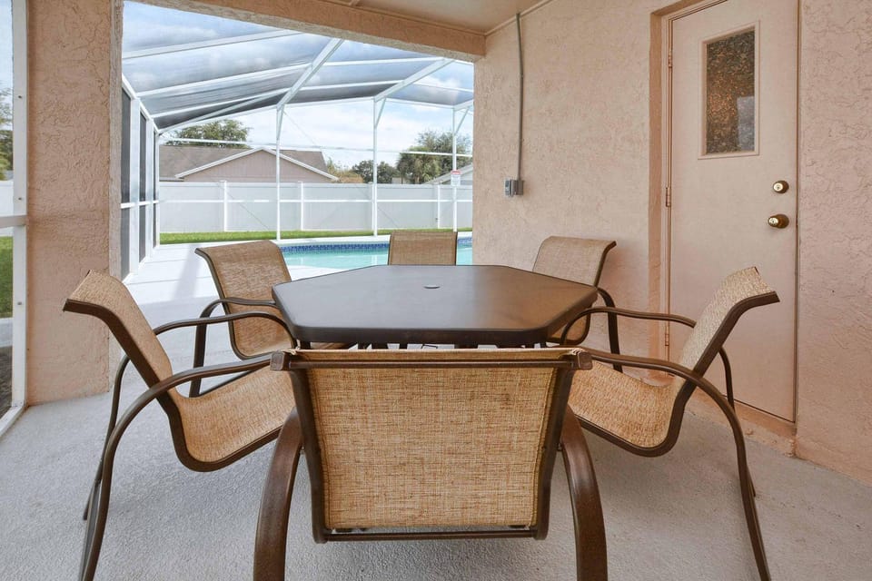 Best Value Near Disney! Private Pool, BBQ, Fenced Yard & Room for 8 House in Osceola County