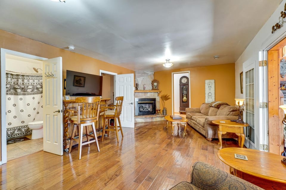 'Castlewoods' 8BR Estate Near Knoxville House in Oak Ridge