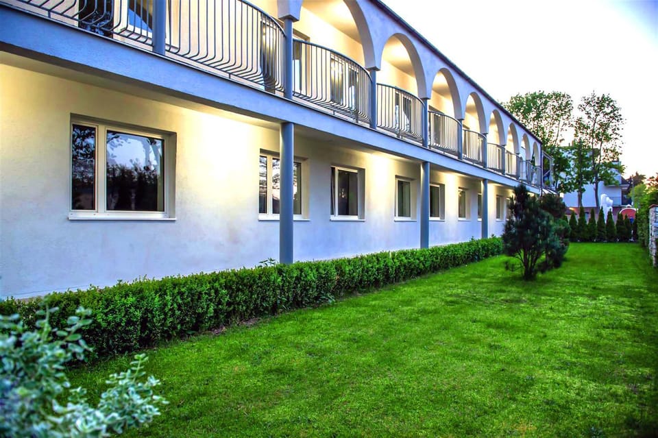 Pokoje Hotel Jastrzębia Góra Promenada Centrum Resort in Pomeranian Voivodeship