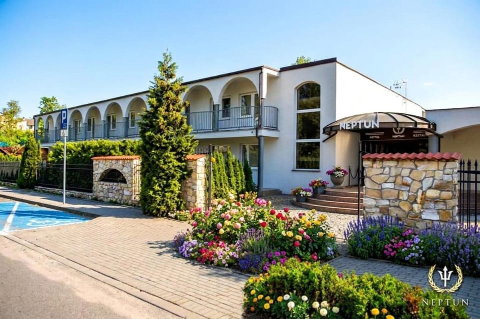 Pokoje Hotel Jastrzębia Góra Promenada Centrum Resort in Pomeranian Voivodeship