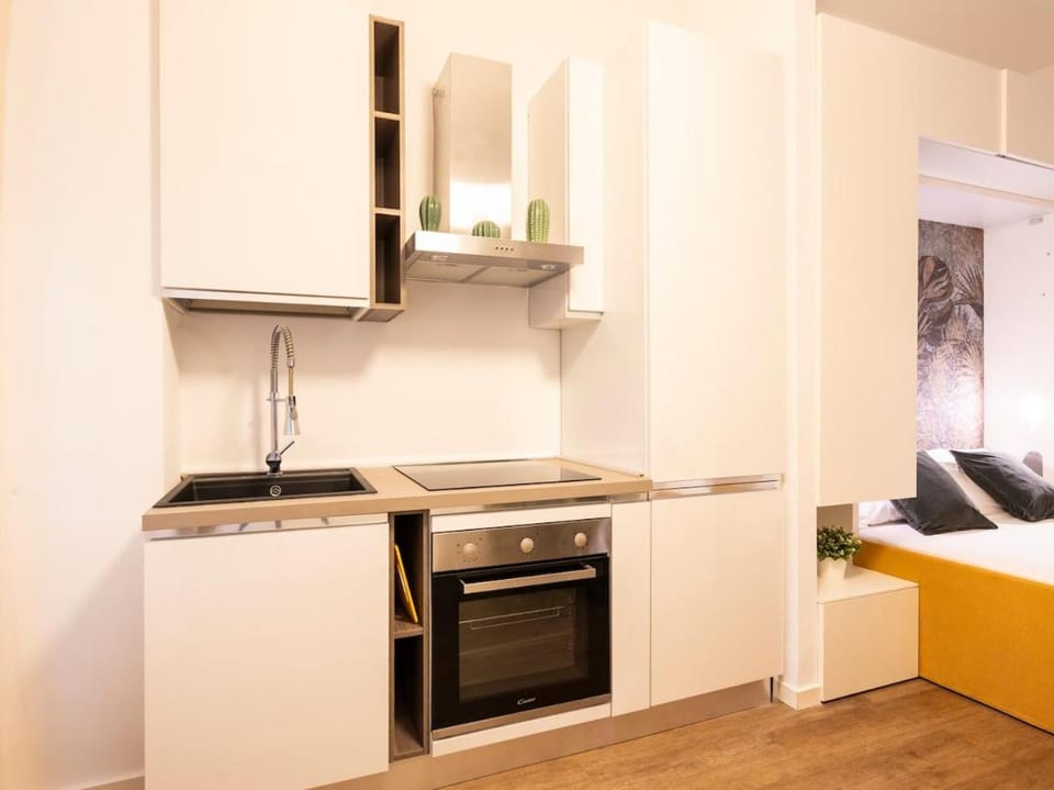 Botanical Studio - 9 min walk to Duomo Apartment in Milan