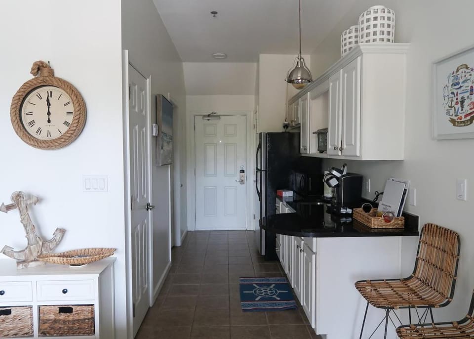 Cozy Studio on 30A between Rosemary and Alys Beach Apartment in Rosemary Beach