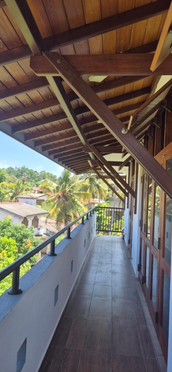SKYLOFT Timbersuits Galle Apartment in Galle