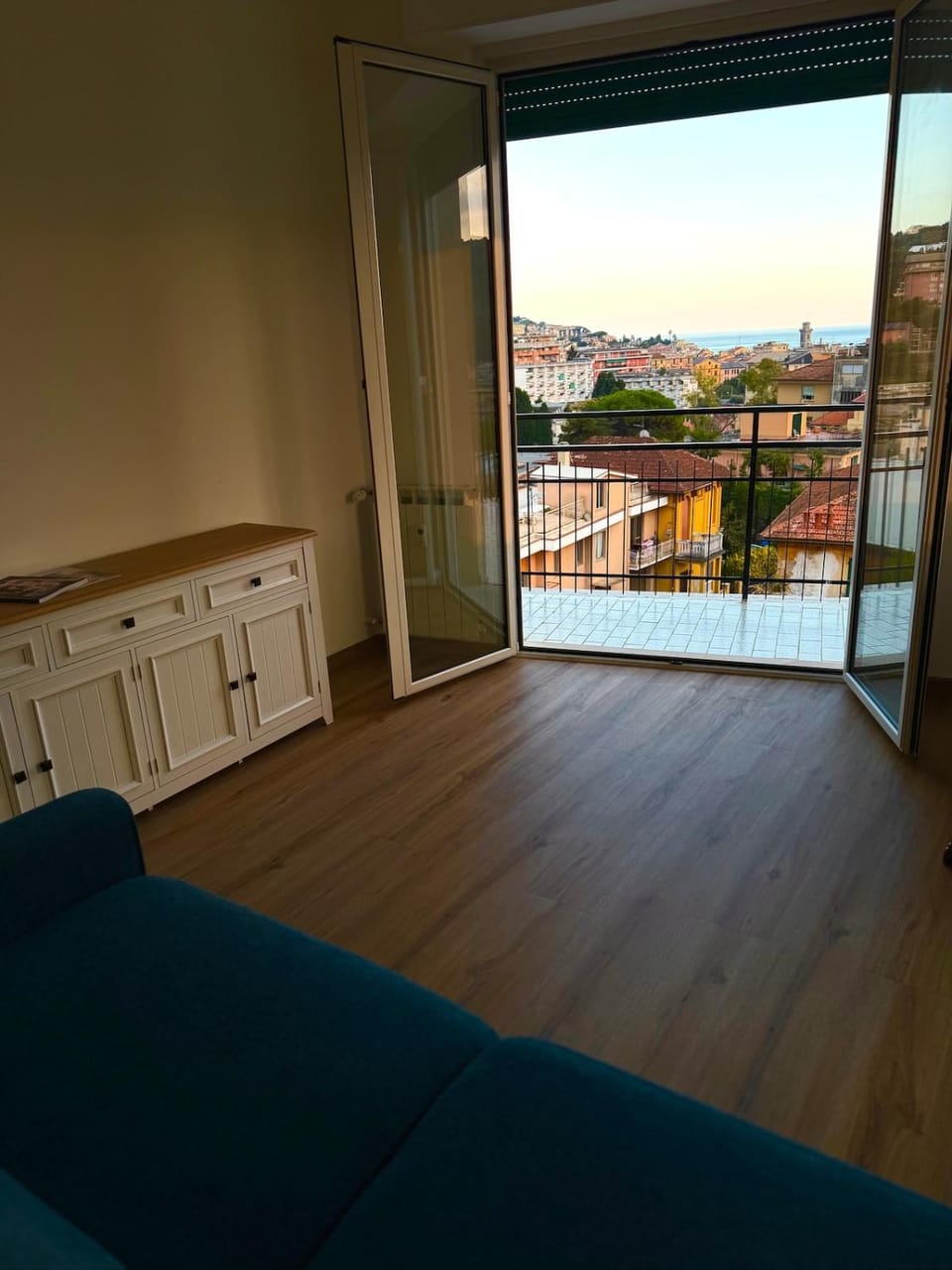 View (from property/room), Balcony/Terrace, Living room, Seating area, Sea view, Sea view