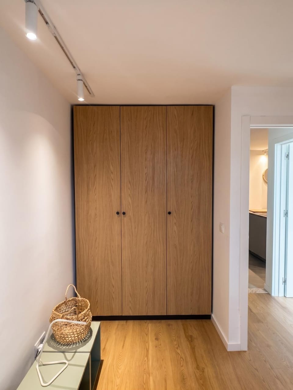 Bedroom, wardrobe