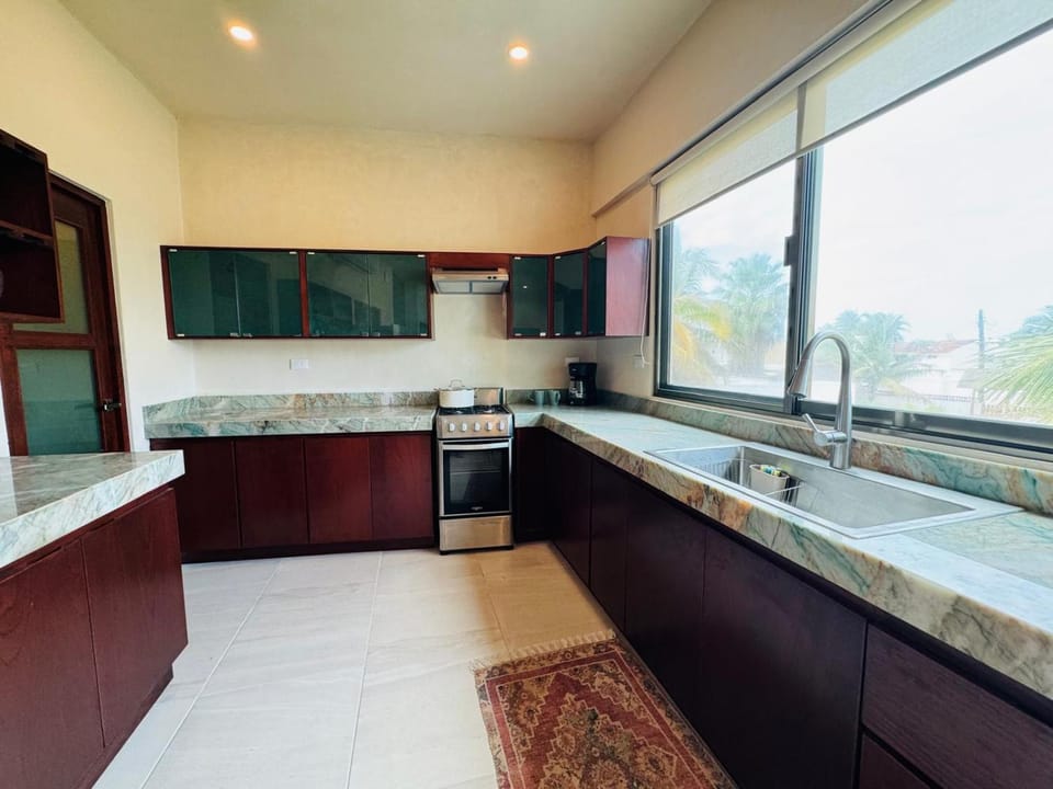 Kitchen or kitchenette, oven, stove