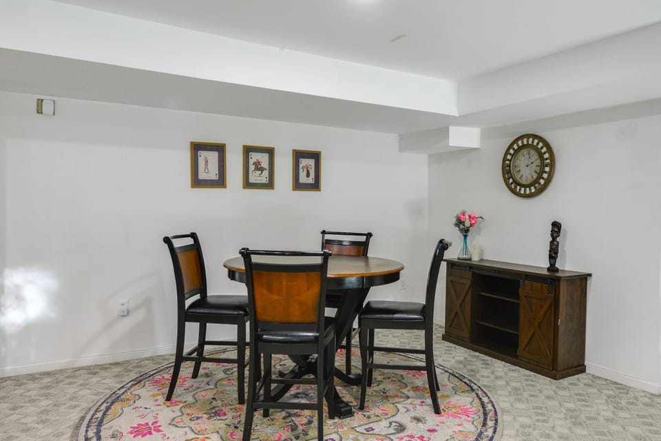 Gateway to DC, Waterfalls & More! McLean Apartment Apartment in McLean