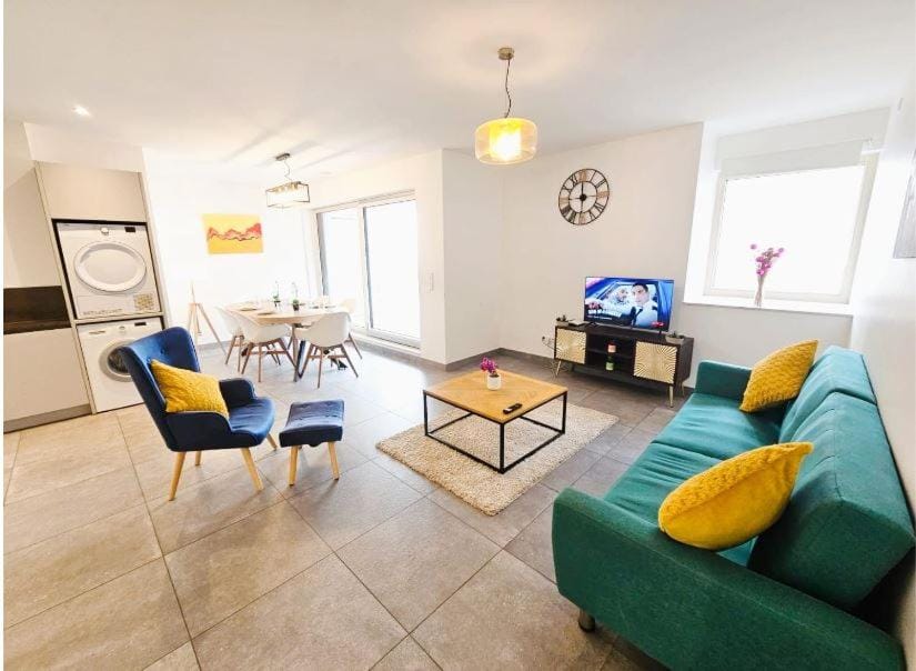 Exclusive City Retreat- 3 bedrooms, Terrace&Parking Apartment in Luxembourg