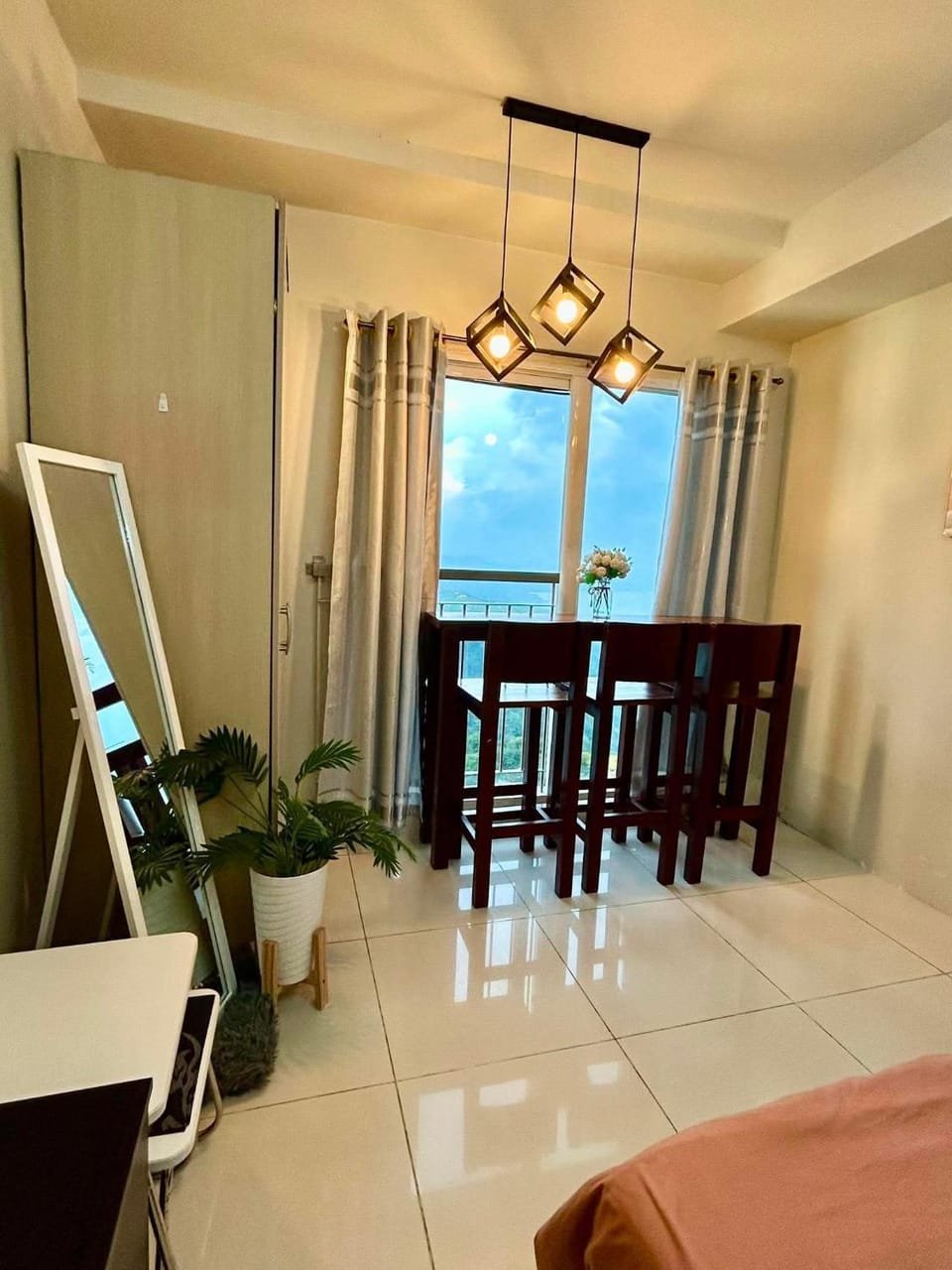 Smdc Tagaytay Hotel in Tagaytay