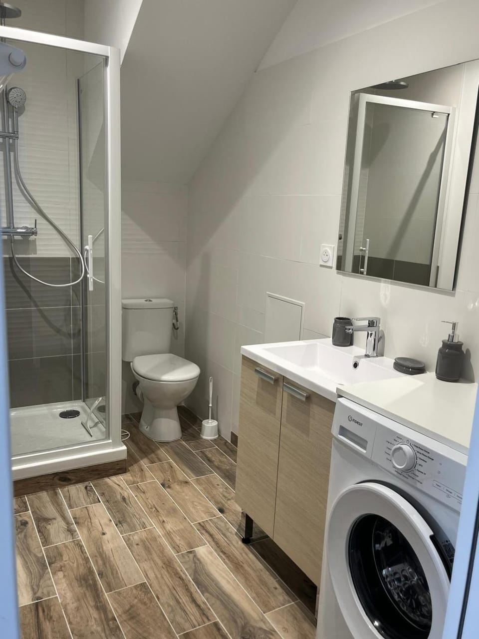 Shower, Toilet, Bathroom, hair dryier, washing machine