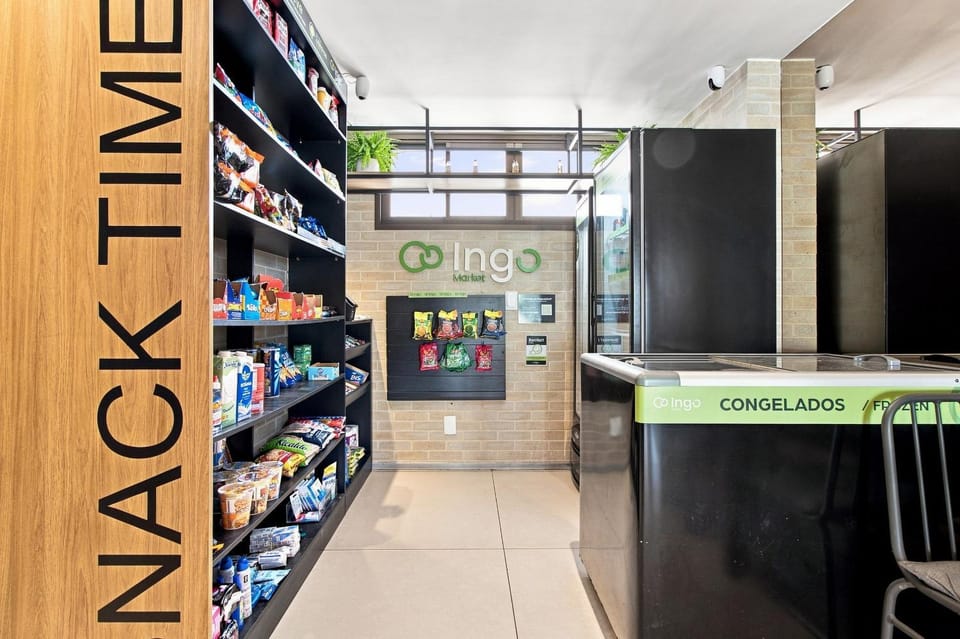 Supermarket/grocery shop