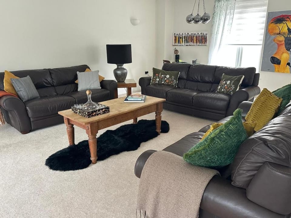 Modern Duplex apartment Chichester 10 mins from Goodwood Apartment in Chichester