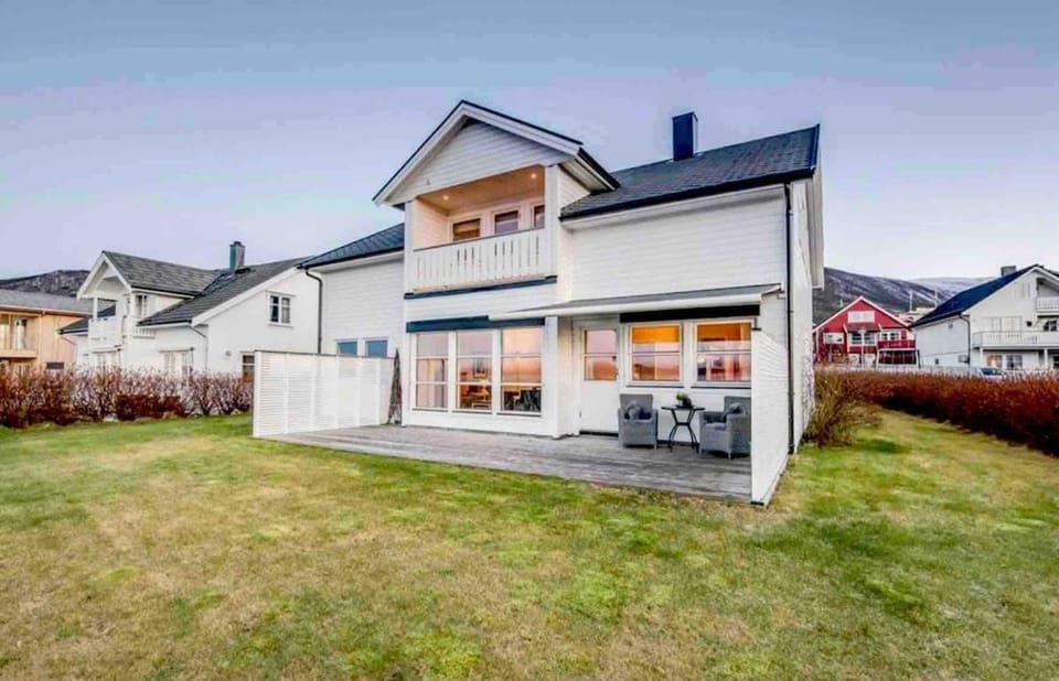 Property building, Garden