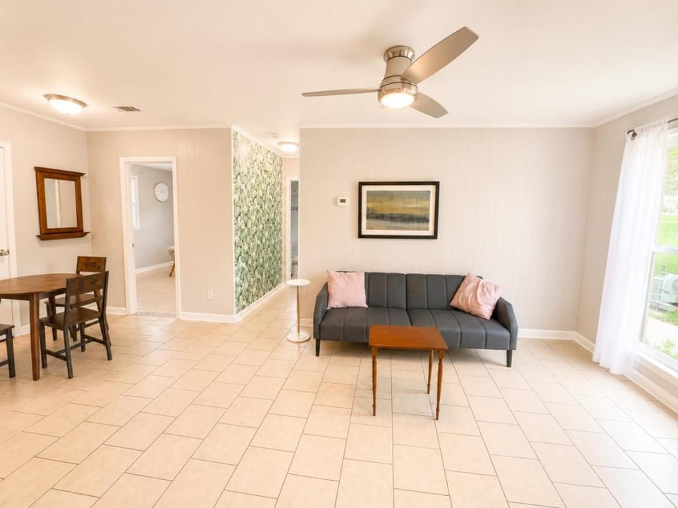 La Rua Sunrise Apartment in Pensacola