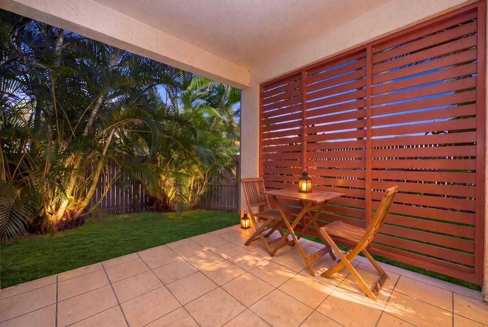 South Townsville Apartment, Walk to Cafes & Dining Apartment in Townsville