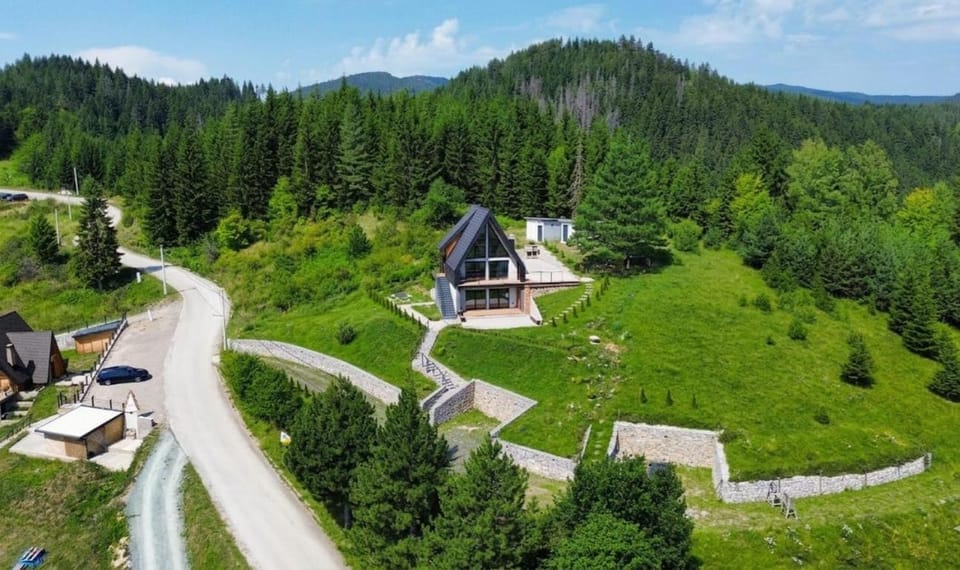 Top Hill Zaovine Lake Apartment in Zlatibor District, Serbia