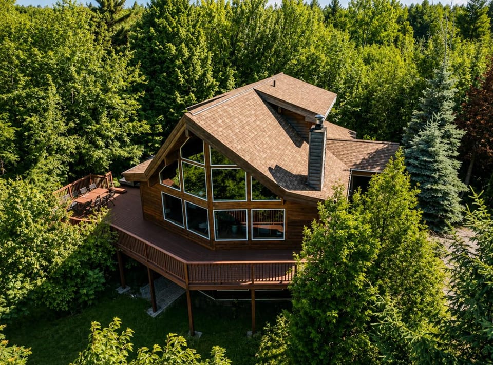 Property building, Day, Natural landscape, Garden, Garden view