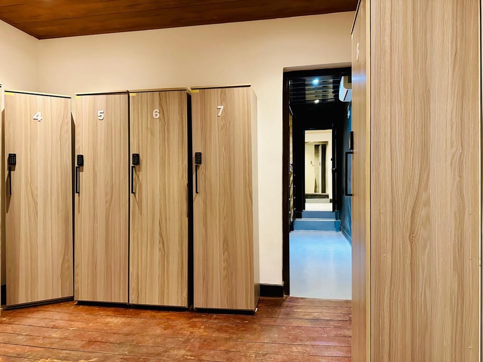locker