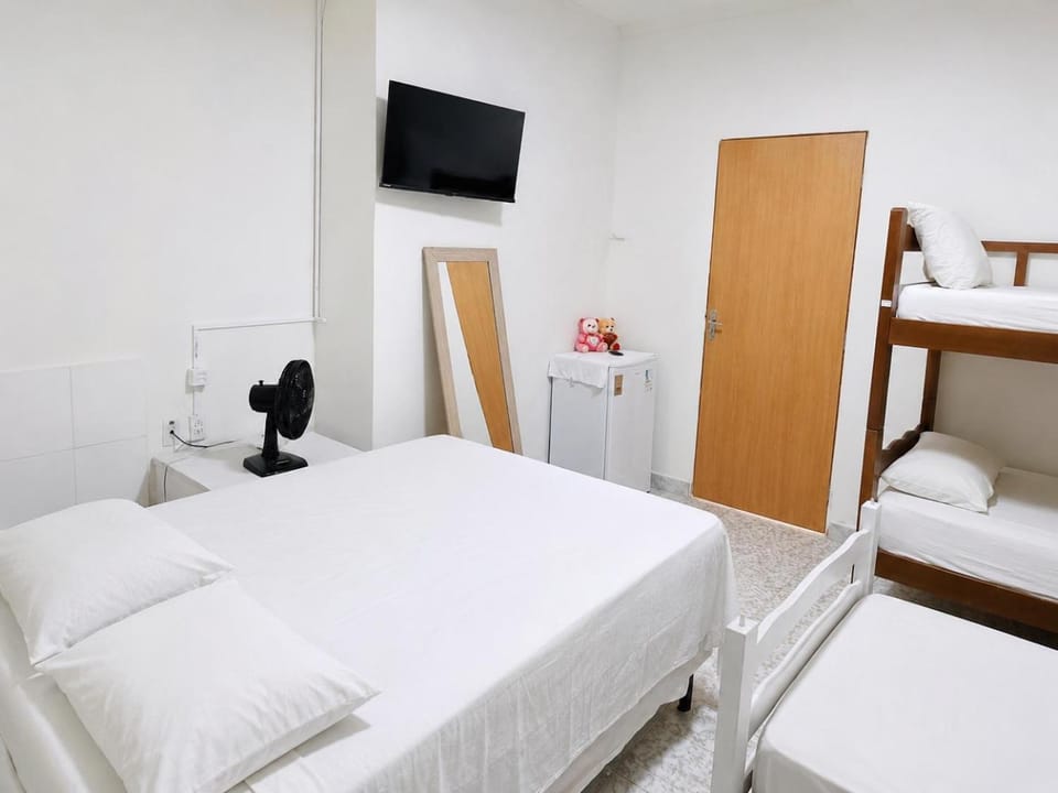 Bed, TV and multimedia, Bedroom, towels, air conditioner