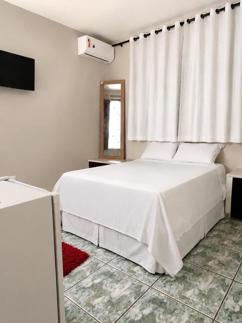 Bed, TV and multimedia, Bedroom, internet, air conditioner