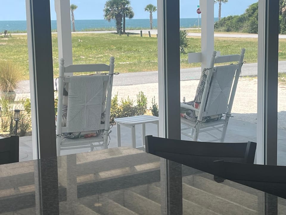 Patio, Day, Natural landscape, View (from property/room), Balcony/Terrace, Living room, Seating area, Dining area, Sea view