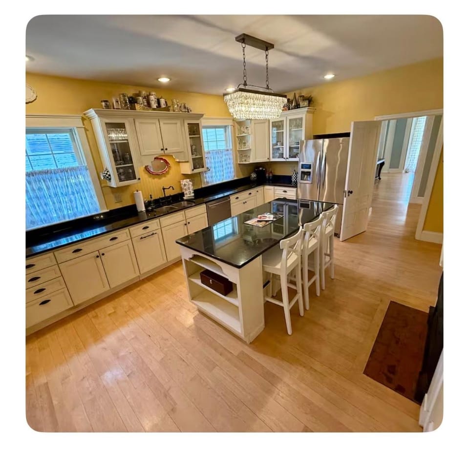 Kitchen or kitchenette, oven, stove, toaster