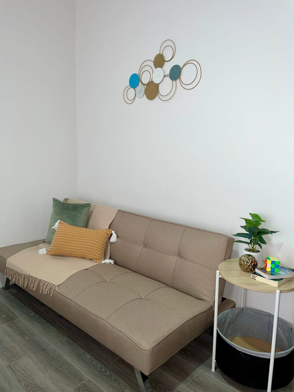 Amani Cozy Staycation Apartment in Lapu-Lapu City