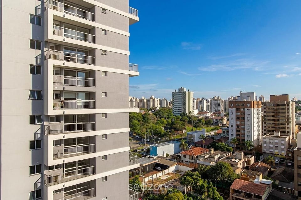 Facade/entrance, Off site, City view