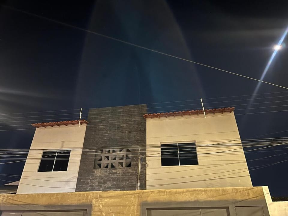 Casa moderna com garagem Apartment in Petrolina