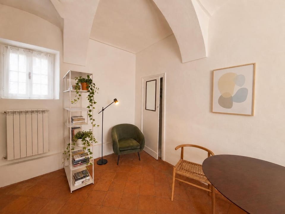 Library, Living room