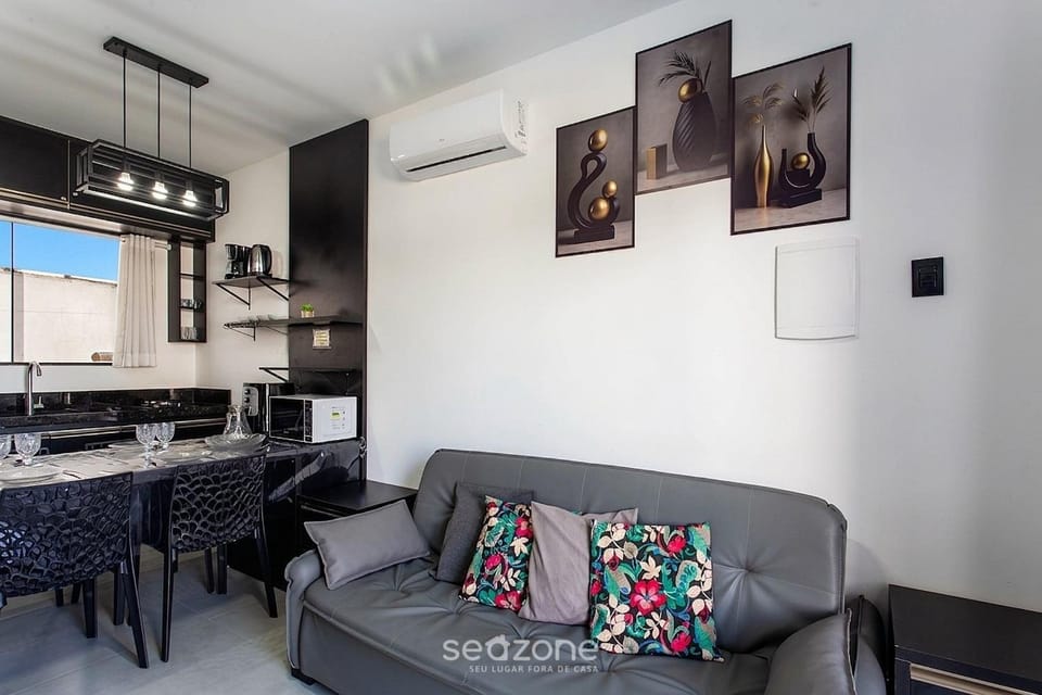 View (from property/room), Kitchen or kitchenette, Living room, Dining area