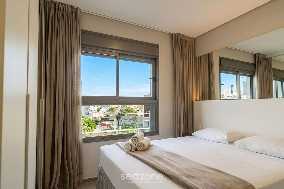 Bed, Bedroom, City view