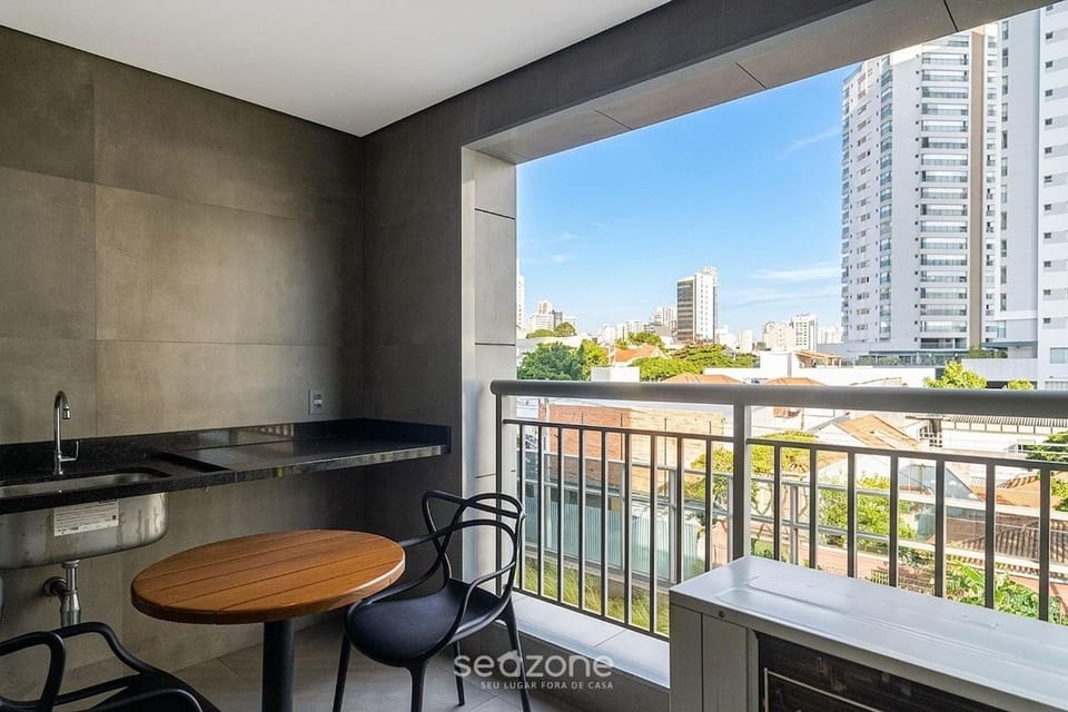 Balcony/Terrace, City view