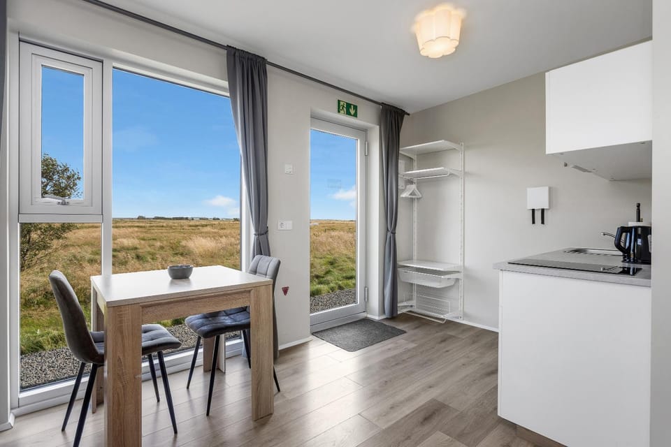 Natural landscape, Kitchen or kitchenette, Dining area