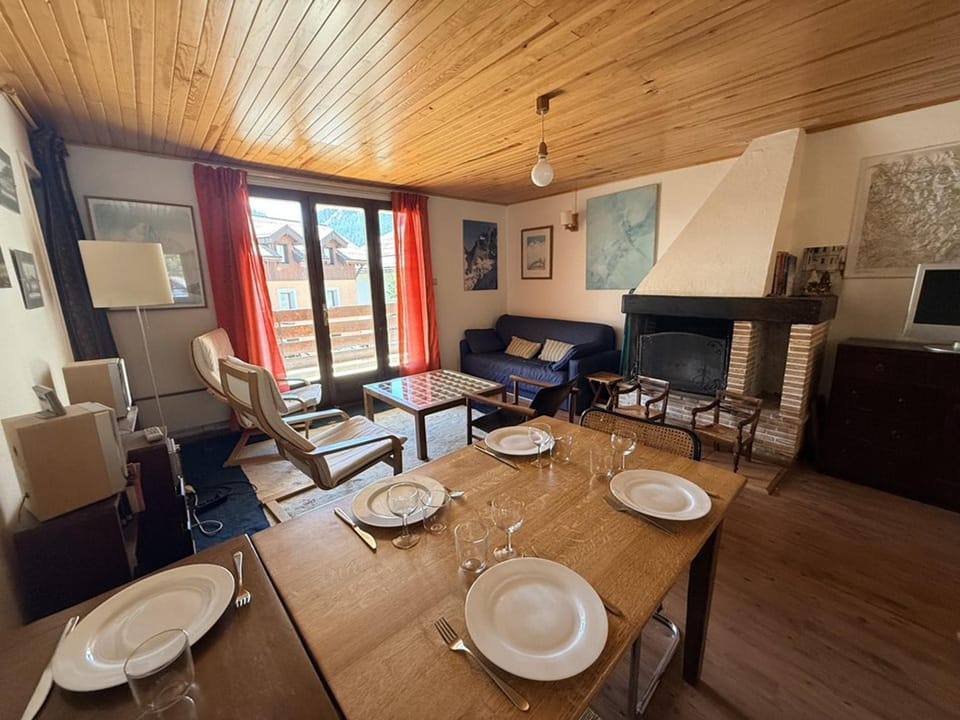 Appartement avec animaux admis - pers. - FR-1-266-333 Apartment in Montgenèvre
